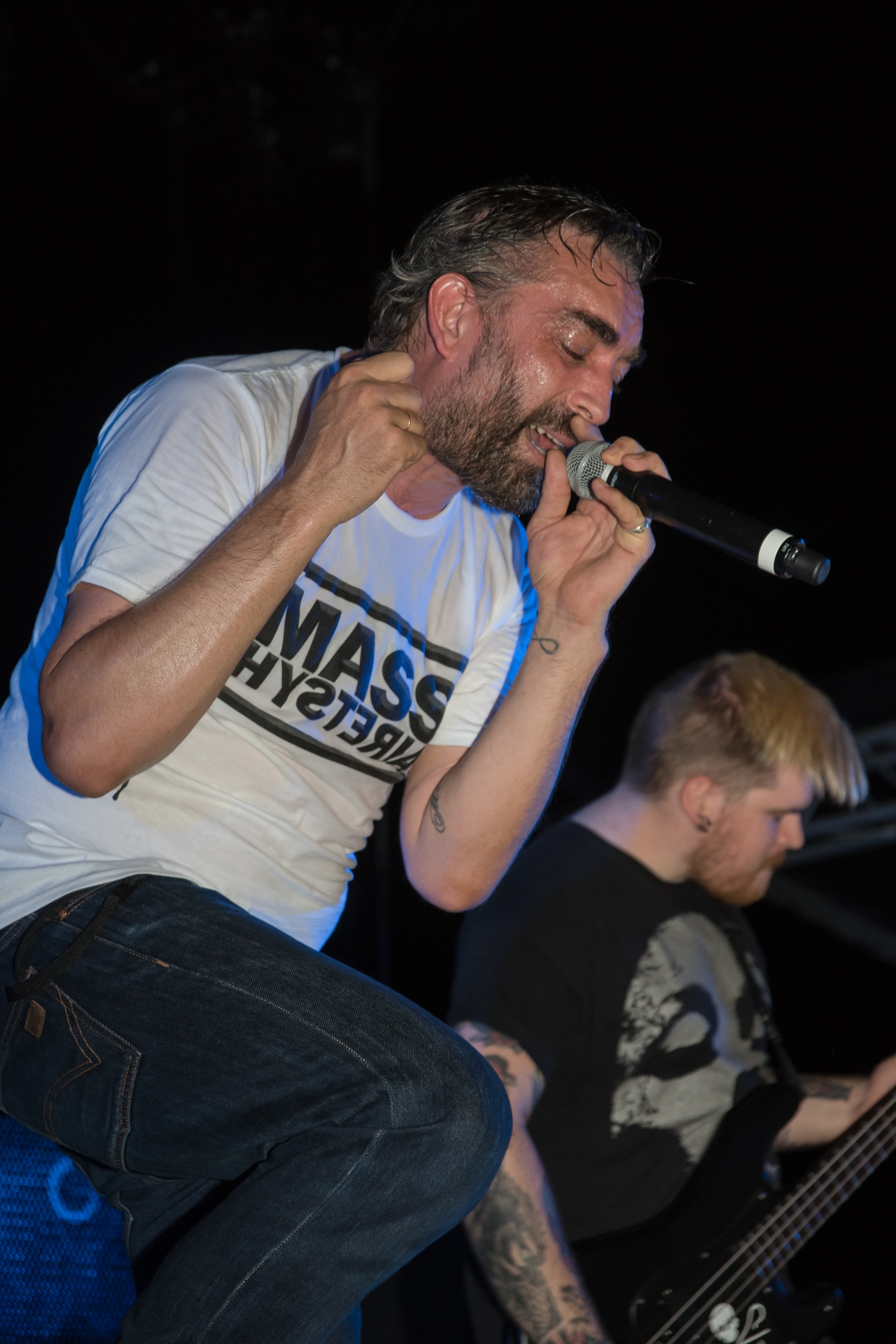 Mass Hysteria 25