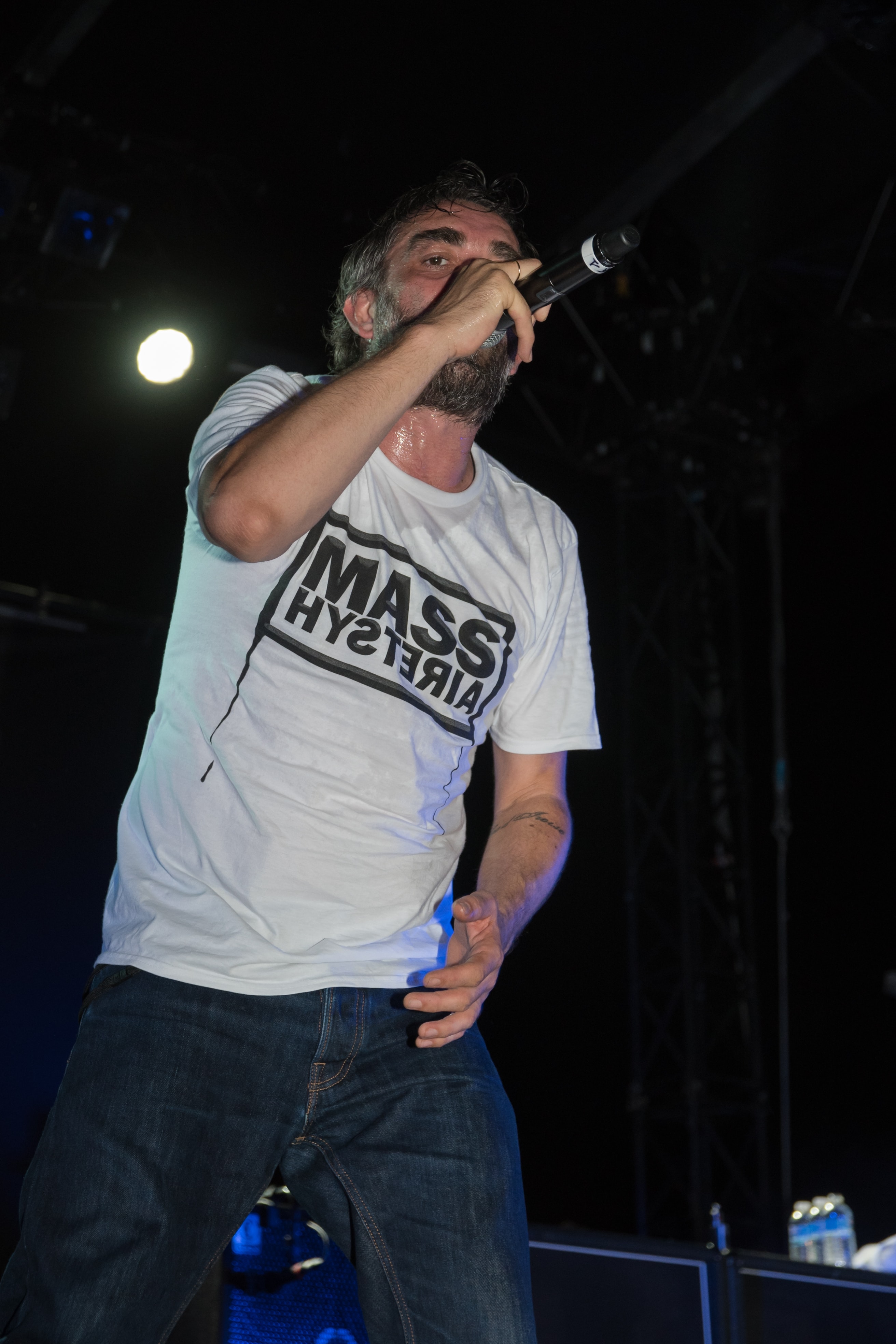 Mass Hysteria 7