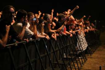 Mass Hysteria 1