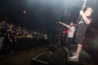 Mass Hysteria 70